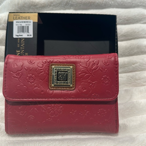 NWT Stone Mountain Bonded Leather Tri-Fold Wallet with 16 card slots,ID and Bill - Picture 1 of 6